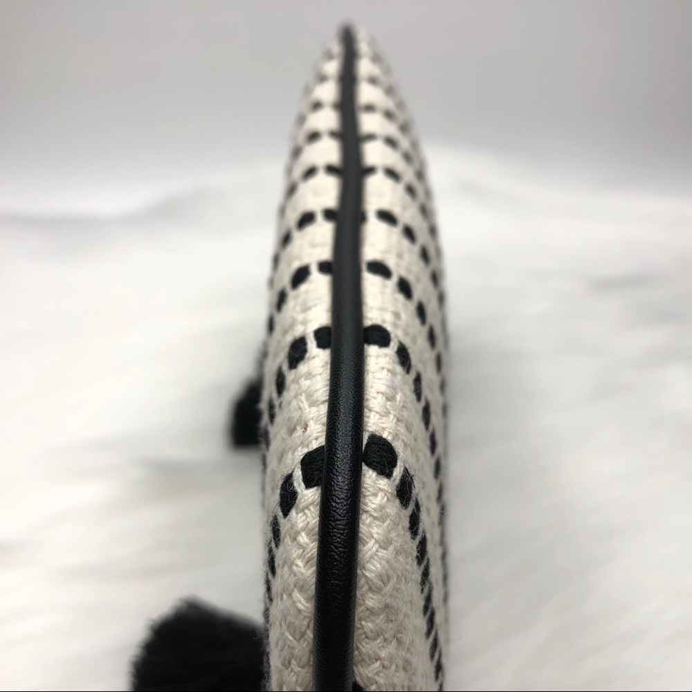 New NINE WEST Astoria SLG Tassel Wristlet - Picture 7 of 11